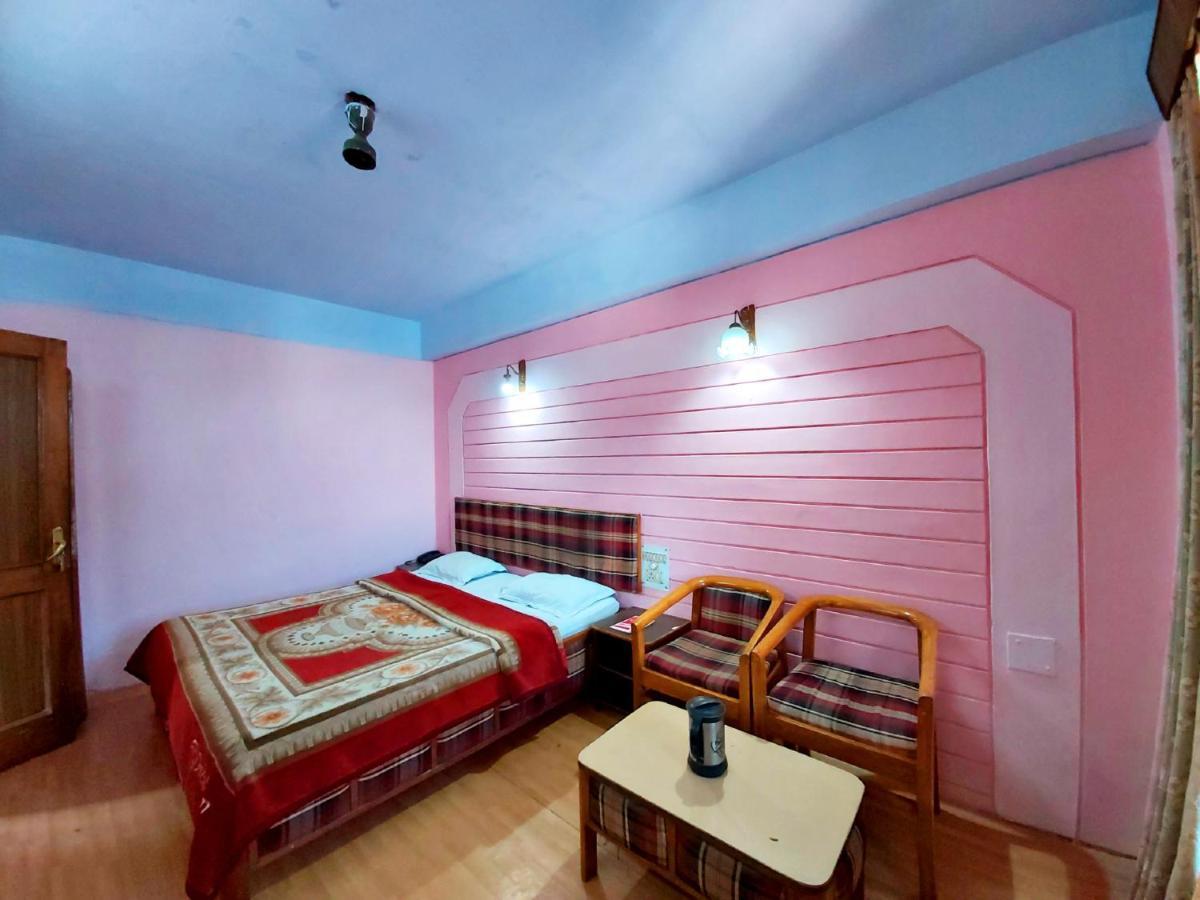 Goroomgo Radha Continental Nainital Eksteriør bilde